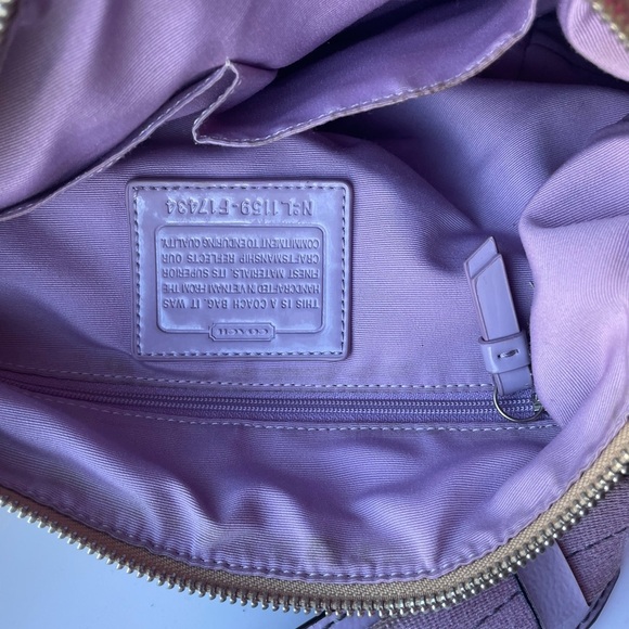 Coach Signature Bag Tan/Purple PREOWNED/USED .in great condition. - Picture 2 of 3